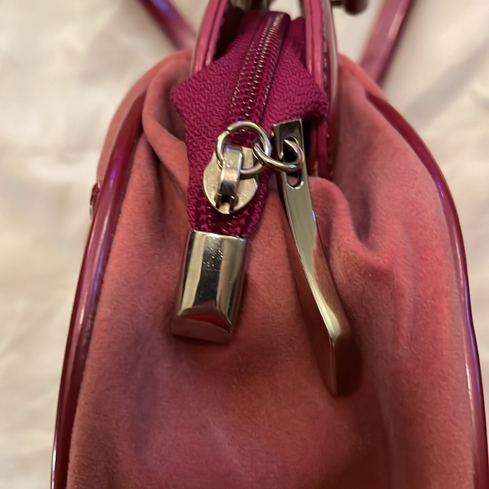 Beijo Just Hold Me fuchsia purse​​​ - Picture 4 of 5